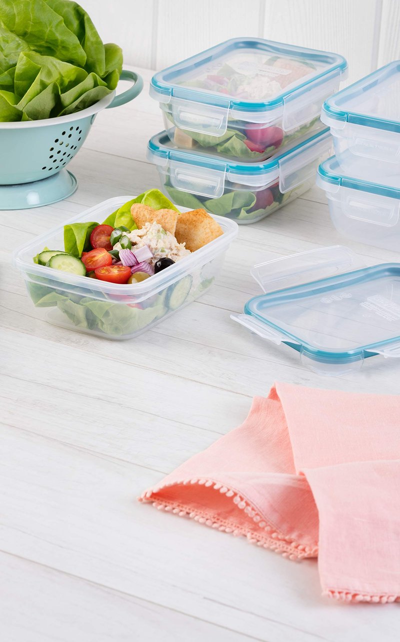 Snapware Plastic Total Solution 5-Pack (3-Cup) Food Storage Containers Set, Leakproof & Airtight Plastic Locking Lids Rectangular Tupperware, Non-Toxic BPA-Free Lids, Microwave Dishwasher Freezer Safe