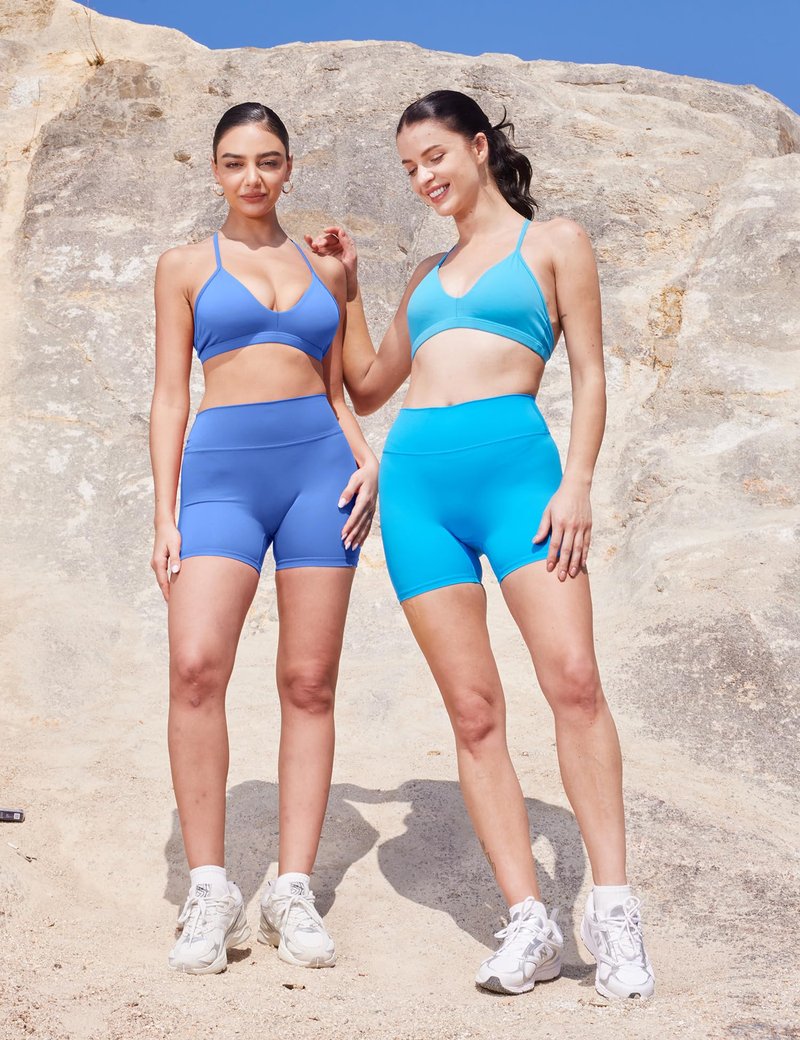 YEOREO Women's Biker Shorts 4.5" / 6" Workout Gym Shorts Craze High Waist Tummy Control Hidden Scrunch Running Yoga Shorts Marine Blue M