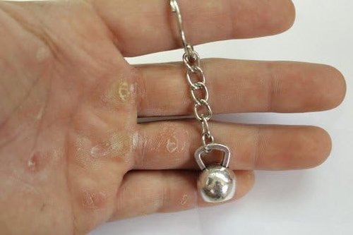 Kettlebell Keychain - Durable Fitness Accessory for Gym Lovers & Athletes