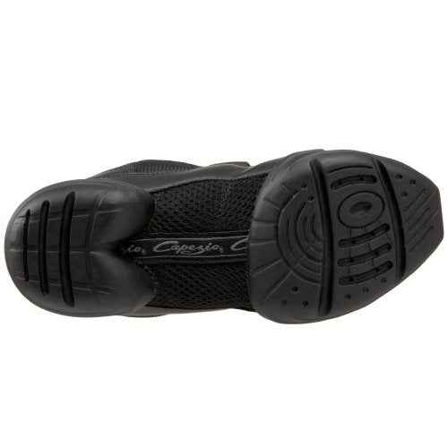 Capezio Women's Ds11 Fierce Dance Sneaker