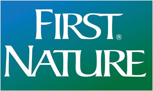 First Nature 3055 Hummingbird Feeder - 32-Ounce Wide-Mouth Reservoir for Easy Filling & Cleaning