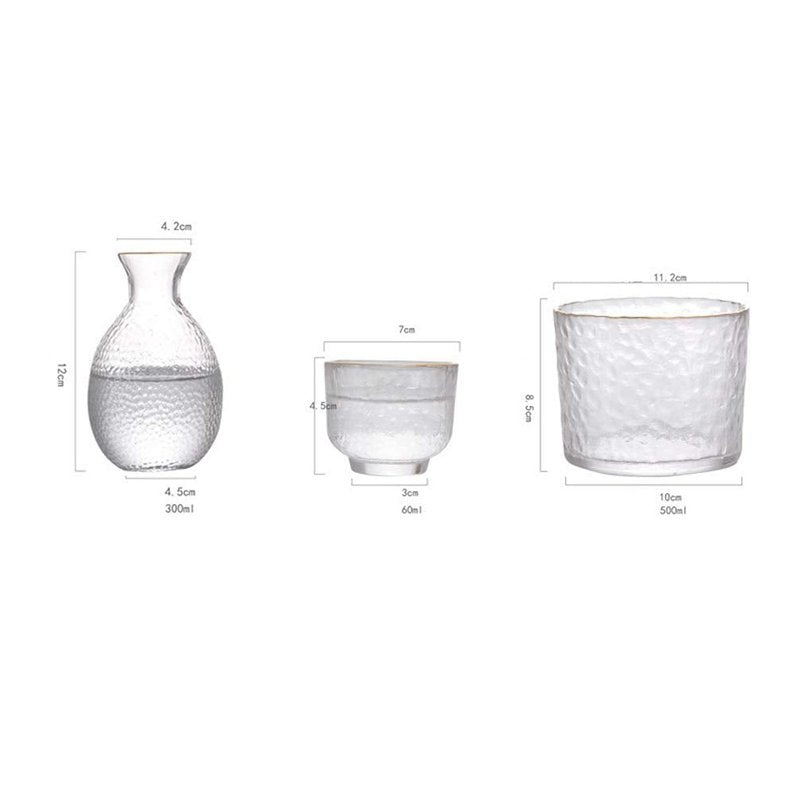 BOLLAER Sake Pot Set, Japanese Cold Sake Glasses, Clear Unique Trendy Floating Design, 1 Sake Carafe Bottle 1 Sake Tank and 4 Saki Cups for Cold/Warm/Hot Sake, Birthday Housewarming Gift Set