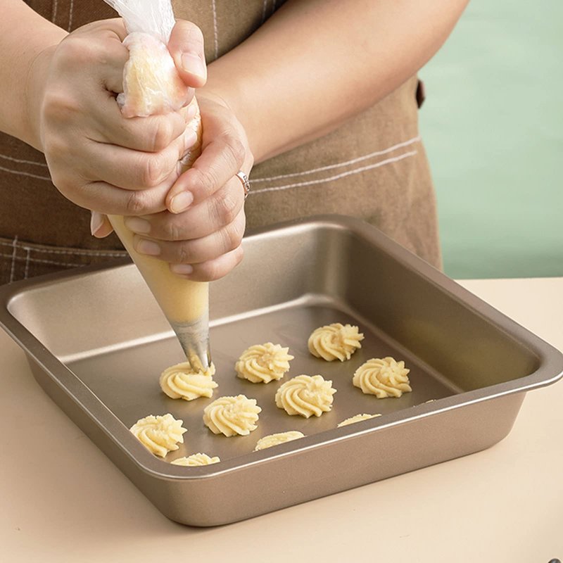 Piping Bags 12 & 16 Inch, 200 PCS Tipless Piping Bags Disposable Pastry Bags Thick Icing Bags for Decorating Cake Cookies