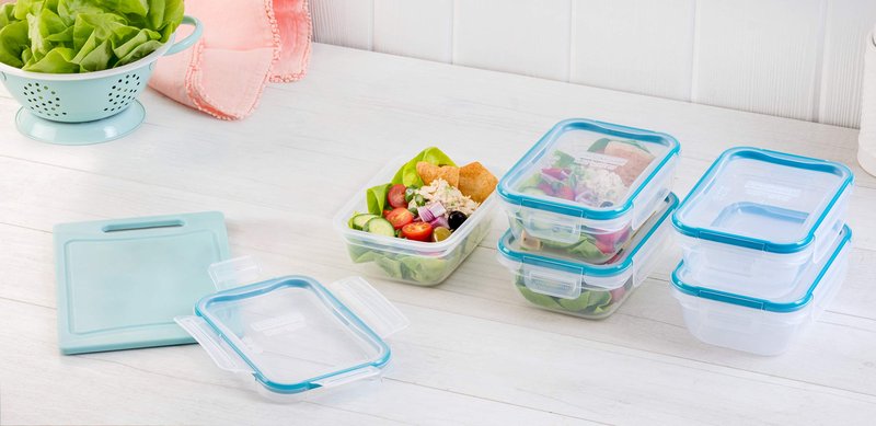 Snapware Plastic Total Solution 5-Pack (3-Cup) Food Storage Containers Set, Leakproof & Airtight Plastic Locking Lids Rectangular Tupperware, Non-Toxic BPA-Free Lids, Microwave Dishwasher Freezer Safe