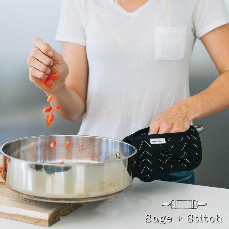 Sage+Stitch Heat Resistant Designer Pot Holders with Hand Pockets and Hanging Loops | Set of 2 100% Cotton Dual Function Kitchen Pot Holders | 7'' x 9'' | Black