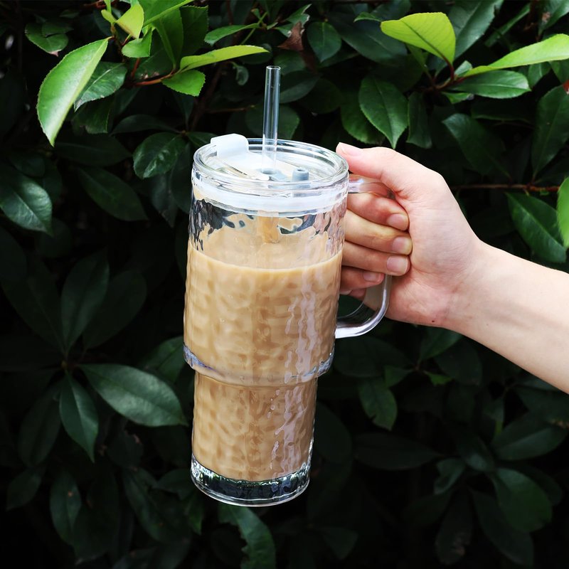 WeirdUncle Glass Tumbler with Handle, Lid and Straw, 26oz Thickened Iced coffee drinking glasses, Large capacity, Unbreakable, Ideal for Office, Travel, Every Day use and Gift (Clear Hammered)