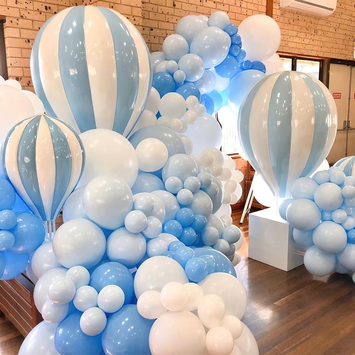 PartyWoo Baby Blue Balloons - 50pcs 5 Inch Mini Pastel Sky Aqua Balloons for Celebrations