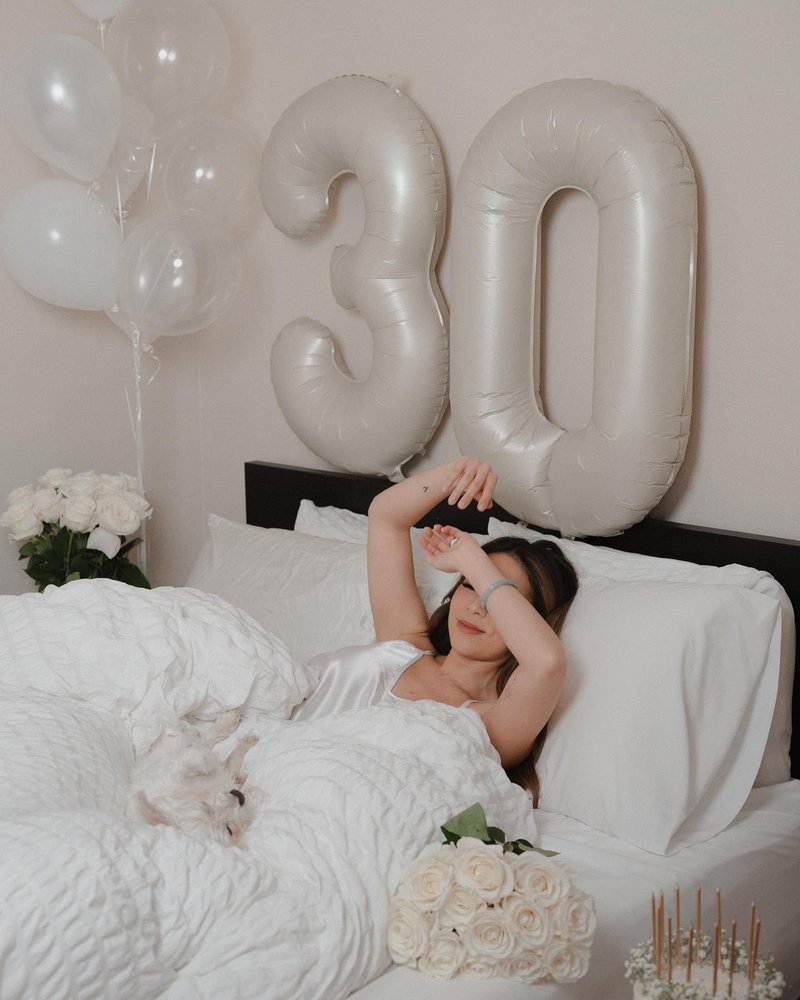 Cream Number 27 Balloon 40 inch, 27 Number Balloons, 27th Cream Birthday Decorations, 27 Year Old Women Men White Party Supplies