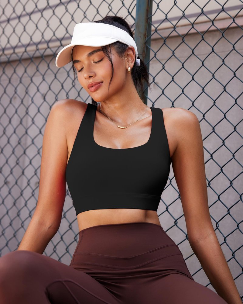 RUNNING GIRL High Impact Sports Bras for Women - Scoop Neck Strappy Sports Bra High Support Moulded Cup Workout Bra(WX3022 Black M)