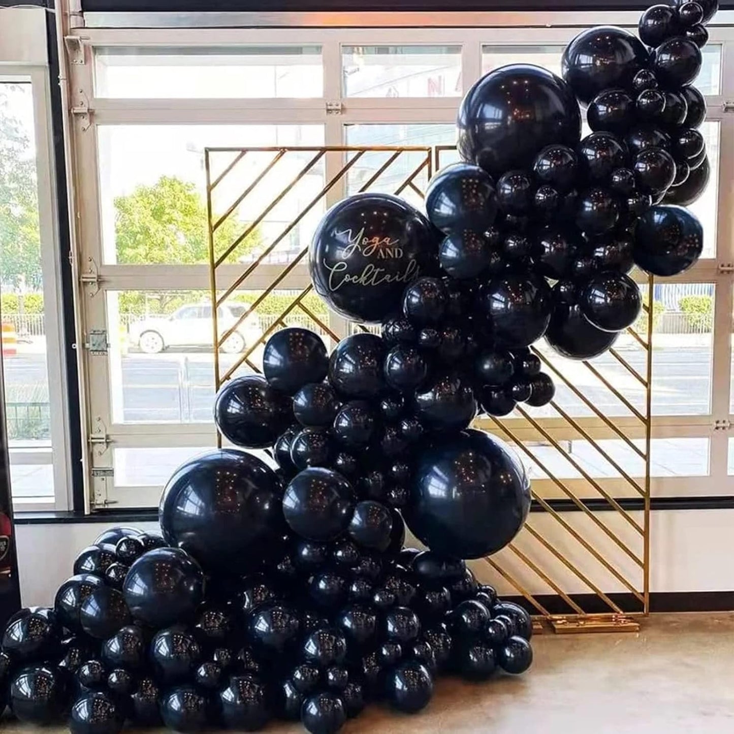 Voircoloria Black Party Balloons - 130pcs in Various Sizes for Birthday, Graduation & Celebrations
