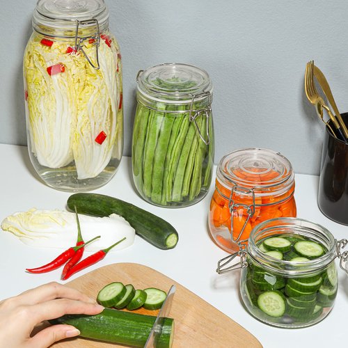 ComSaf 6-Pack 17oz Short Glass Jars for Drawers, Small Airtight Food Canisters for Spices, Nuts & Kids Snacks, Pint Sized Canning Jar Set for Jams, Pickles & Pantry Organization