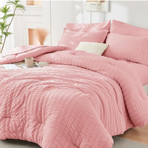 HYMOKEGE King Size Comforter Set - Luxury Rose Pink Seersucker 7-Piece Bedding Set with Sheets & Pillowcases
