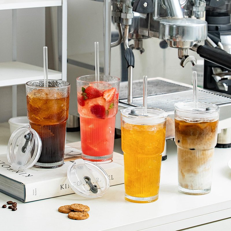 SoulTimes 20oz Glass Tumblers with Lids and Straws, Set of 2 - Stylish Ribbed Design Drinking Glasses for Iced Coffee Cups, Juice, Smoothies, Cold Beverages, Includes Cleaning Brush, Durable Glassware