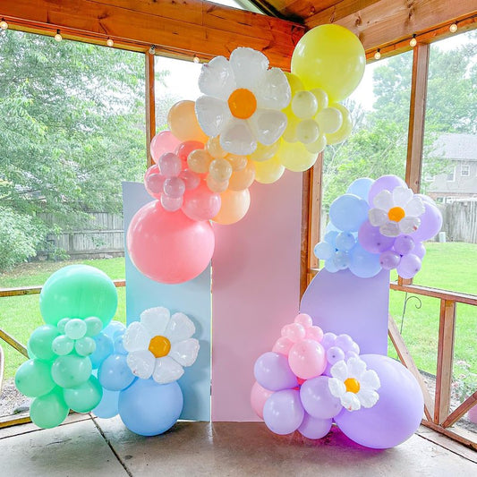 Voircoloria 90pack Light Pink Balloons Different Size 18/12/10/5 Inch Pastel Pink Balloon Garland Arch Kit for Boys Girls Birthday Party, Baby Shower, Wedding, Gender Reveal, Baby Shower Decorations