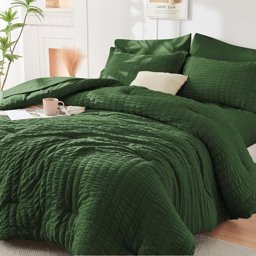 HYMOKEGE Queen Comforter Set - Dark Green Seersucker 7-Piece Luxury Bedding Set for All Seasons