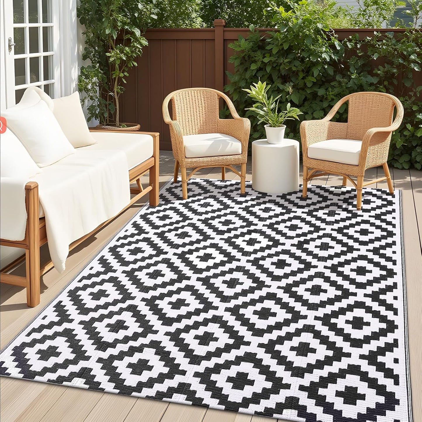 OLANLY Waterproof Outdoor Rug - Versatile 5x8 ft Plastic Straw Mat for Camping & Porch | Black & White