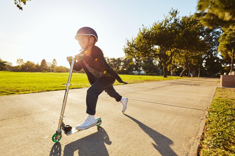 Razor A Model Kick Scooter for Kids Ages 5+ - Lightweight, Foldable, Aluminum Frame, and Adjustable Handlebars