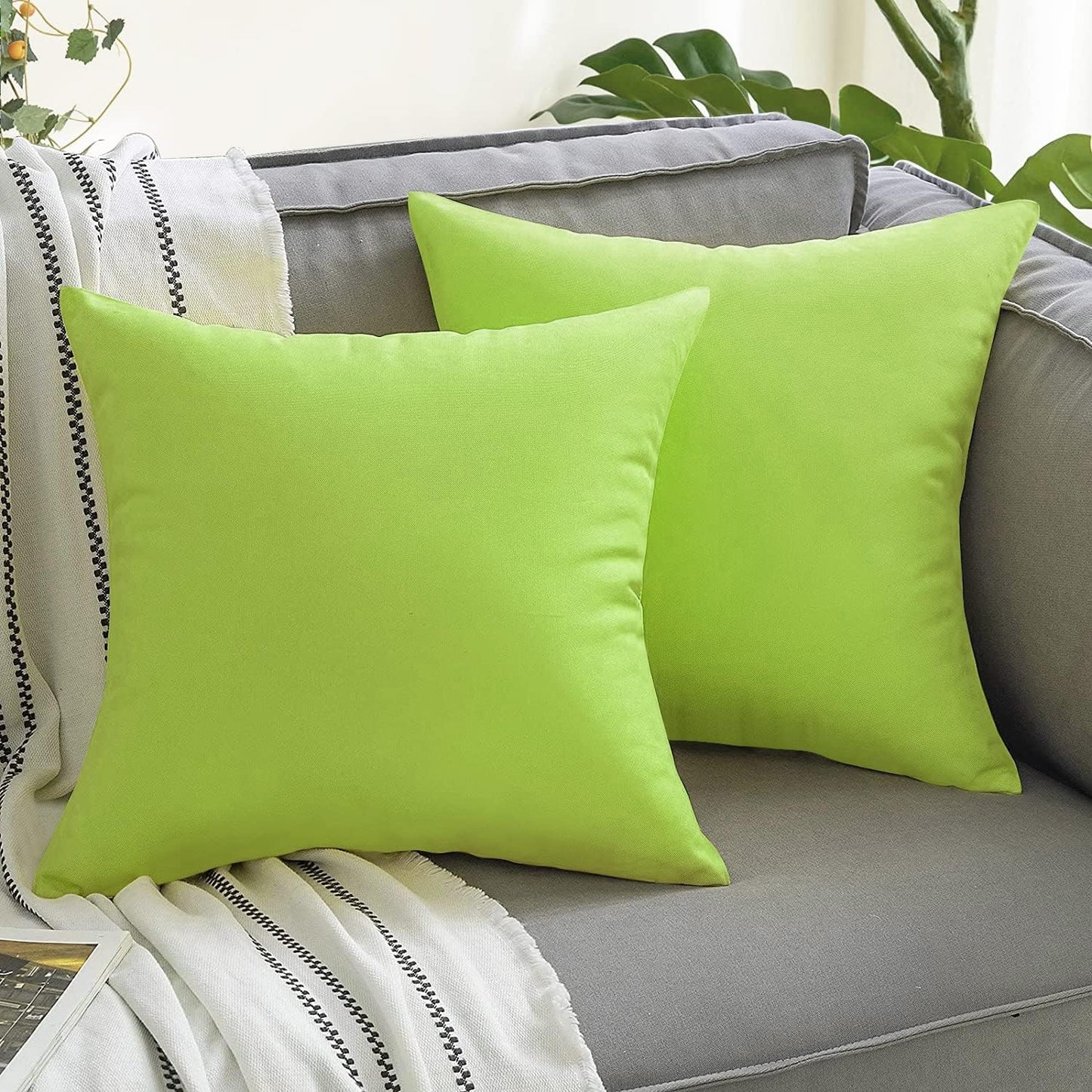 VAKADO Outdoor Waterproof Throw Pillow Covers - Set of 2 Decorative Green 18x18 Cushion Cases for Patio & Garden