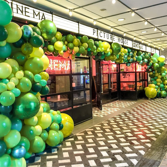 PartyWoo Green Balloons 50 pcs 12 Inch Matte Latex Helium Balloons for Wedding Baby Shower Gender Reveal St Patrick's Day Birthday Graduation Jungle Safari Anniversary Party Decorations Green-Y24