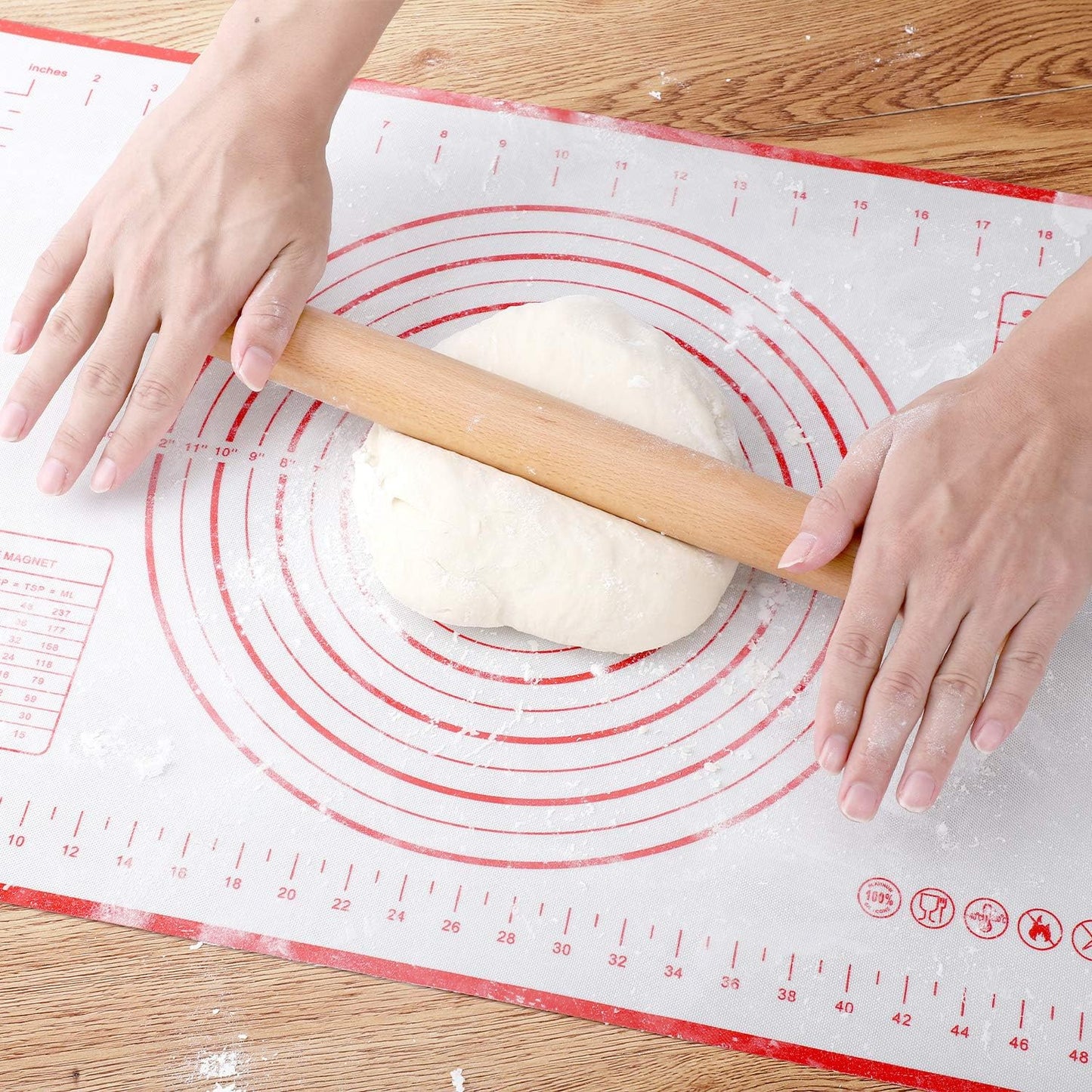 QUELLANCE Wooden Rolling Pin - Beech Wood Dough Roller with Silicone Baking Mat | Perfect for Pizza, Pastries, and Cookies