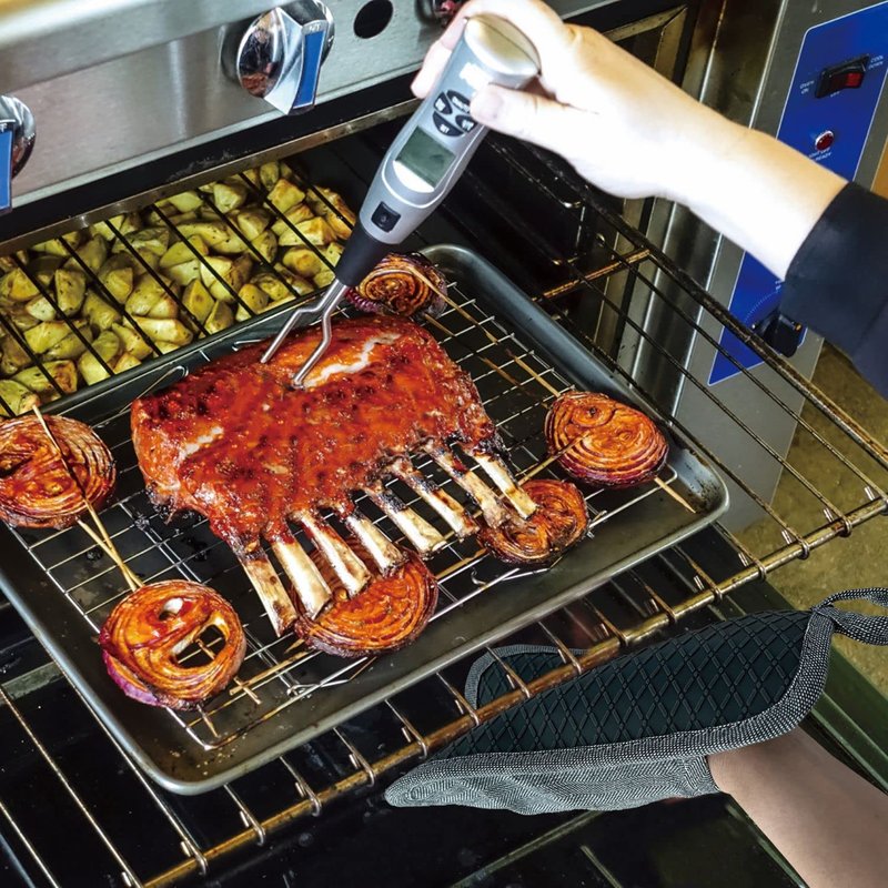Pot Holders Yarn-Dyed Set of 3 Non Slip Silicone Kitchen Lines Heat Resistant 500℉ Kitchen Gloves BBQ Cooking Baking Women Men Cooking Barbecue Microwave Machine Washable (Gray Potholders)