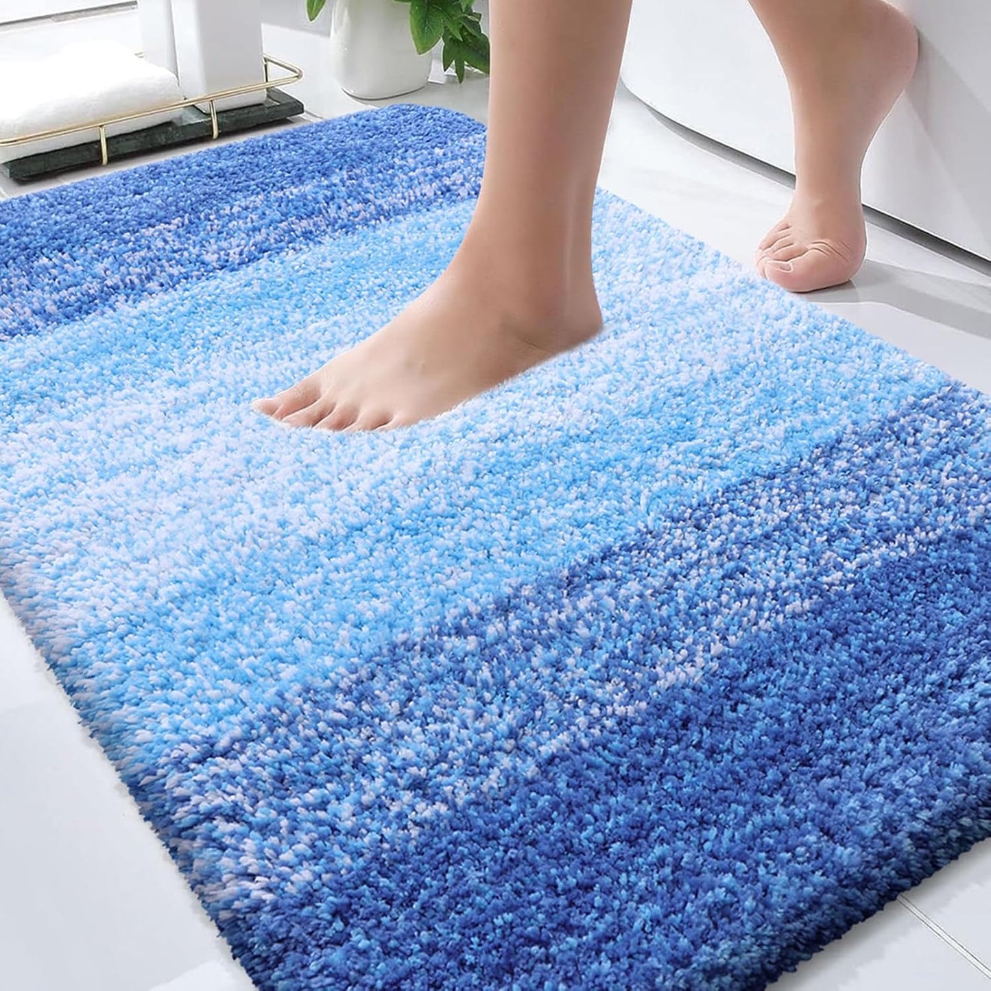 OLANLY Bathroom Rugs - Extra Soft Microfiber Mat 30x20 | Quick Dry & Washable, Light Royal Blue