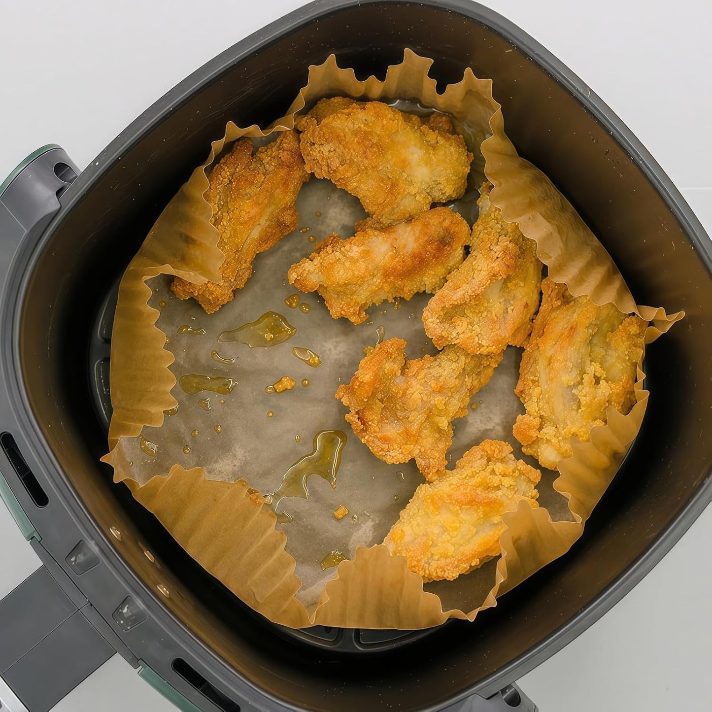 Round Air Fryer Liners 100 Pcs - 8-Inch Disposable Non-Stick Parchment Paper for Easy Cleanup | Oil & Waterproof