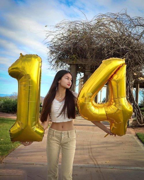 Gold Number 22 Balloon 40 inch, 22 Number Balloons, 22nd Gold Birthday Decorations, 22 Year Old Women Men Golden Party Supplies