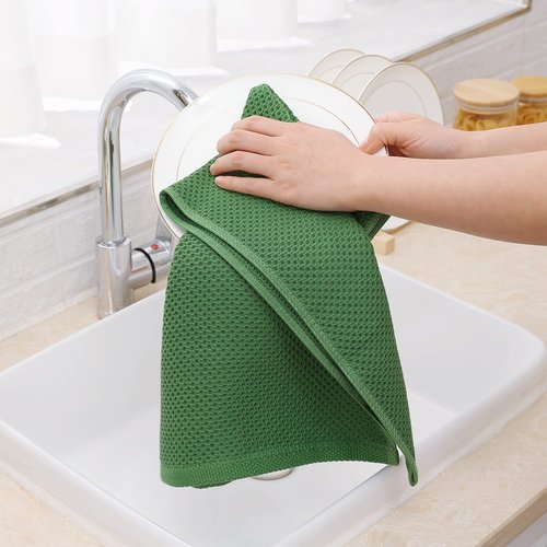 Homaxy 100% Cotton Waffle Weave Kitchen Dish Towels, Ultra Soft Absorbent Quick Drying Cleaning Towel, 13 x 28 Inches, 4-Pack, Grass Green