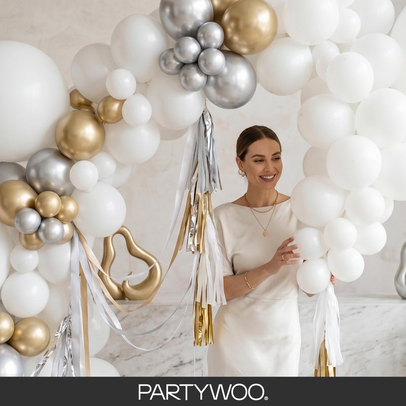 PartyWoo White Balloons 100pcs Different Sizes Pack of 18 12 10 5 Inch Matte White Latex Balloon Arch Kit Garland for Wedding Bridal Graduation Baby Shower Birthday Party Decorations White-Y13