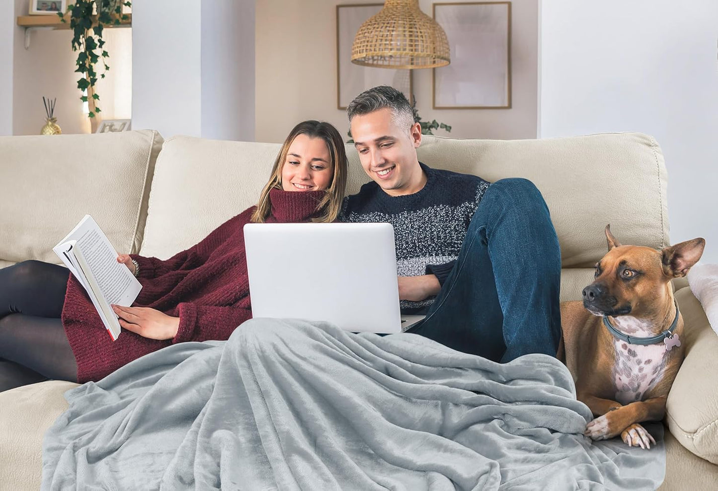 Utopia Bedding Fleece Blanket - Ultra Soft & Lightweight Queen Size (90x90 Inches) in Light Grey | Cozy All-Season Home Decor Gift