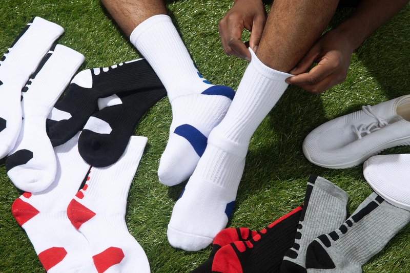 VNG Cushioned Athletic Crew Socks for Men Sizes 9-12, Light Compression Secure Fit Moisture-Wicking Sports Performance, 85% Cotton