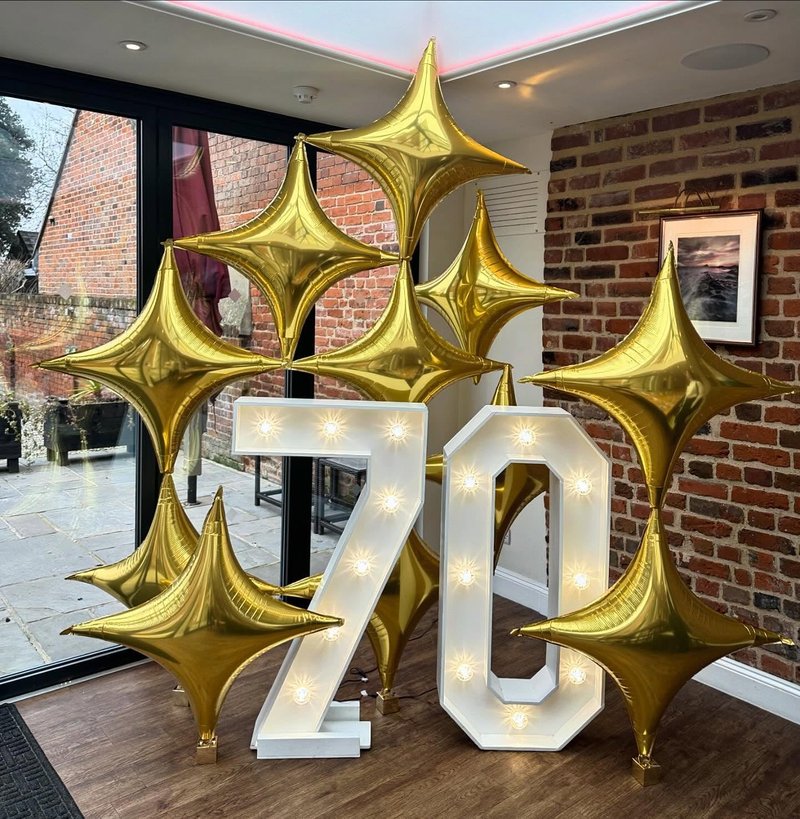 Gold Star Balloons,12Pcs Four Angle Star Foil Balloons,26Inch and 10Inch Gold Quadrangle Helium Balloon for Birthday Graduation Anniversary Baby Shower Wedding Party Decorations