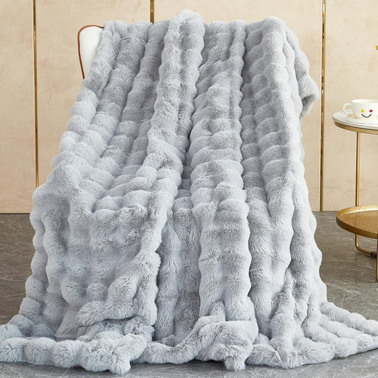 Soft Warm Faux Rabbit Fur Blanket - Thick 1000 G/M Faux Fur Throw with Ruffles - Fluffy, Versatile for Bed, Sofa, Office (Light Gray, 130x160cm / 51"x63")