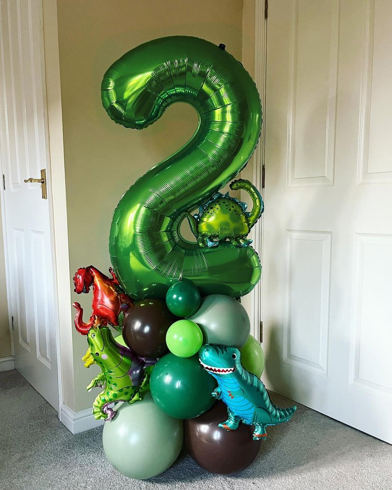 Green Number 18 Balloon 40 inch, 18 Number Balloons, 18th Green Birthday Decorations, 18 Year Old Girls Boys Party Supplies, St. Patrick's Day Games Theme Birthday Decorations