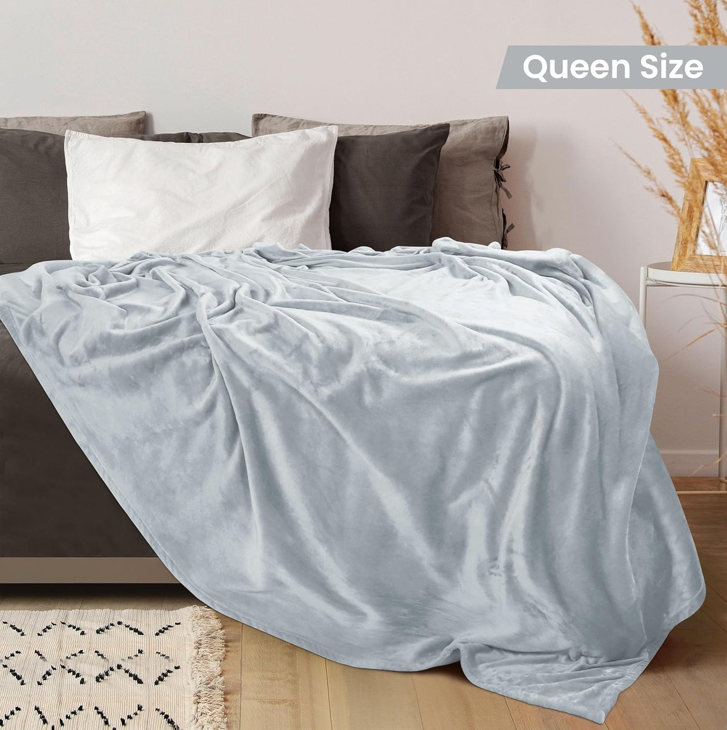 Utopia Bedding Fleece Blanket - Ultra Soft & Lightweight Queen Size (90x90 Inches) in Light Grey | Cozy All-Season Home Decor Gift