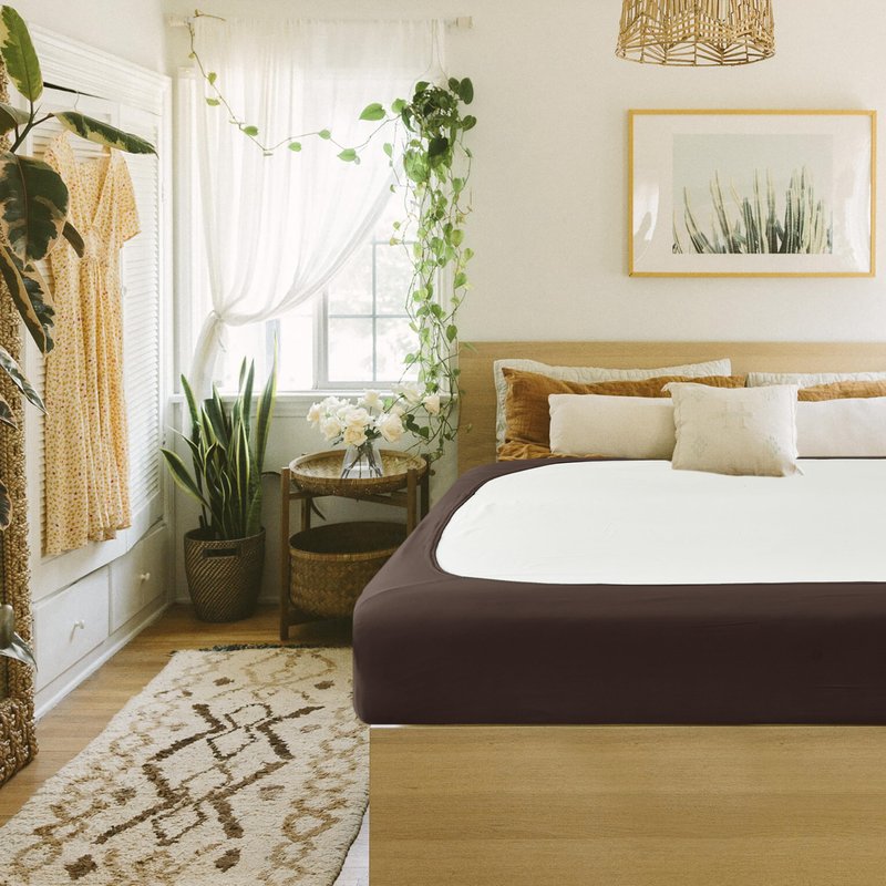 Biscaynebay Decorative Box Spring Cover Queen Size, Brown Jersey Luxurious Jersey Knitting Stretchy Wrap Around 4 Sides Bed Skirt for Home/Hotels, Easy Fit Wrinkle & Fade Free Machine Washable