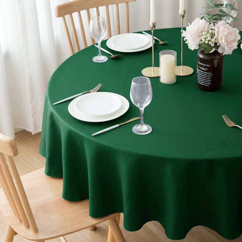 Biscaynebay 2 Pack Textured Fabric Round Tablecloths 70", Hunter Green Water Resistant Tableclothes Small Circle Folding Table Covers Linen for Dining, Kitchen, Wedding, Parties etc Machine Washable