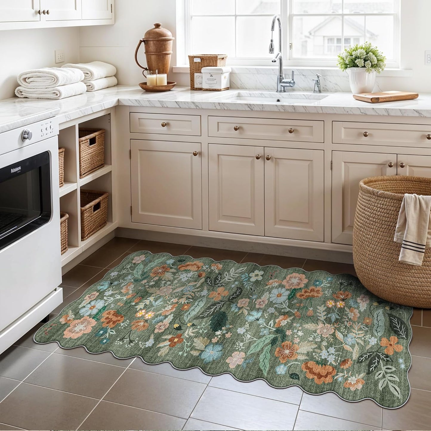 Skiennix Washable Kitchen Area Rug - Floral Scalloped Non-Slip Runner for Hallway & Bathroom | 2x5 ft, Green