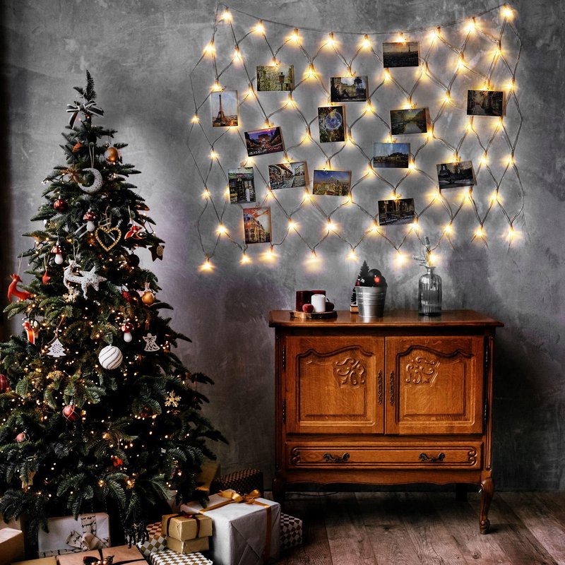 Hiboom Christmas Fairy Lights with Clips, Net Photo Clips String Lights, LED Hanging Photo Display, 8 Modes Battery Operated Christmas Lights for Home Wall Decoration, Warm White(3.3 x 3.3 ft)