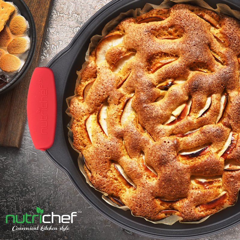 Nutrichef Non Stick Round Cake Pan, Kitchen Essential Metal Bakeware with Silicone Handles, Durable, Easy-to-Clean, Dishwasher Safe, PFOA, PFOS, PTFE Free, 9.68 Inch Baking Pan With Silicone Coating