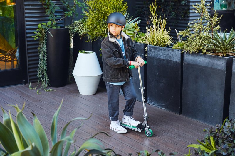 Razor A Model Kick Scooter for Kids Ages 5+ - Lightweight, Foldable, Aluminum Frame, and Adjustable Handlebars